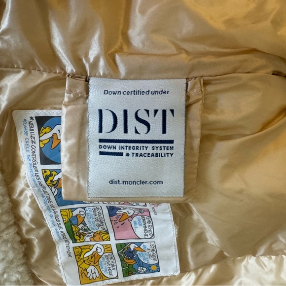 "Chic Moncler Girls' Size 8 Jacket: Tan with Gold Tones" - Picture 9 of 16